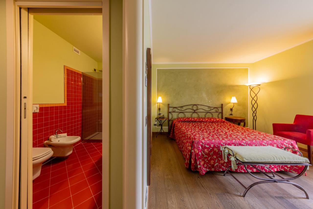 La Darsena Hotel Tremezzo Bagian luar foto